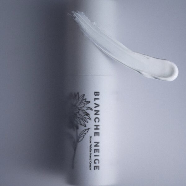 單入3 雪漾亮白護手霜 50ml (單入禮盒)